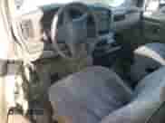 2001 Chevrolet City Express Cargo z VIN 1GBFG15W511221795, wystawiony jako Copart lot #88037695 z przebiegiem Nie podano mil oraz Szkoda całkowita • Salvage title. Historia ofert i sprzedaży dostępna na DreamBid. Obrazek 8.