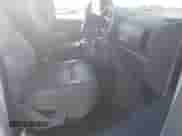 2002 Ford Econoline Cargo с VIN 1FTRE14W82HA72355, выставлен на аукционе IAAI как лот 43414083 с пробегом 52 394 миль миль и . История ставок и продаж доступна на DreamBid. Изображение 5.