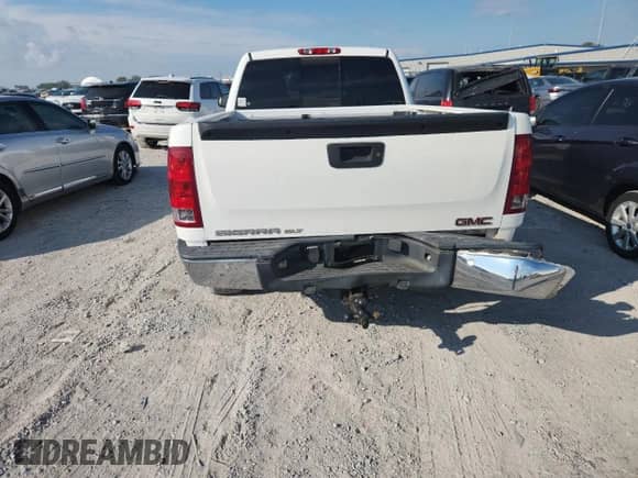 2008 GMC Sierra 1500 z VIN 1GTFK19Y08Z166979, wystawiony jako Copart lot #70270695 z przebiegiem 240 519 mil mil oraz Szkoda całkowita • Salvage title. Historia ofert i sprzedaży dostępna na DreamBid. Obrazek 6.
