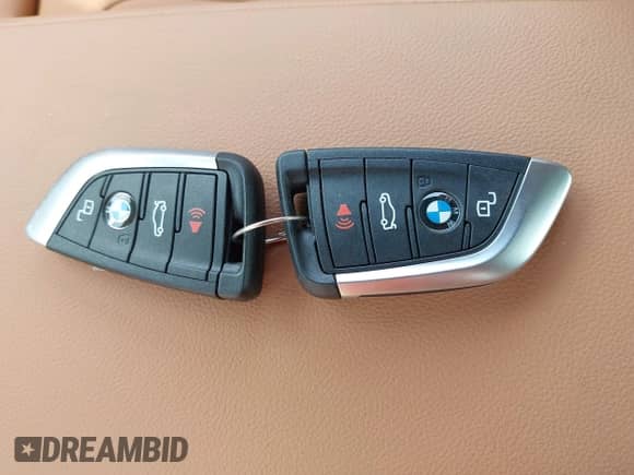 2025 BMW 4 Series 430i with VIN WBA33DB00SCU43630, listed as a IAAI auction lot 42172591 with Not provided miles and . Bid and sale history available at DreamBid. Image 11.