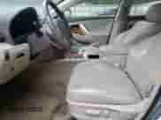 2010 Toyota Camry XLE с VIN JTNBK3EK6A3046538, выставлен на аукционе Copart как лот 84475235 с пробегом 188 516 миль миль и Списание • Salvage title. История ставок и продаж доступна на DreamBid. Изображение 7.