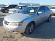 2008 Hyundai Sonata SE с VIN 5NPEU46C18H378085, выставлен на аукционе IAAI как лот 41764104 с пробегом 173 194 миль миль и . История ставок и продаж доступна на DreamBid. Изображение 2.
