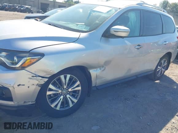 2017 Nissan Pathfinder SL with VIN 5N1DR2MMXHC693861, listed as a IAAI auction lot 43226928 with 98,715 mi miles and . Bid and sale history available at DreamBid. Image 6.