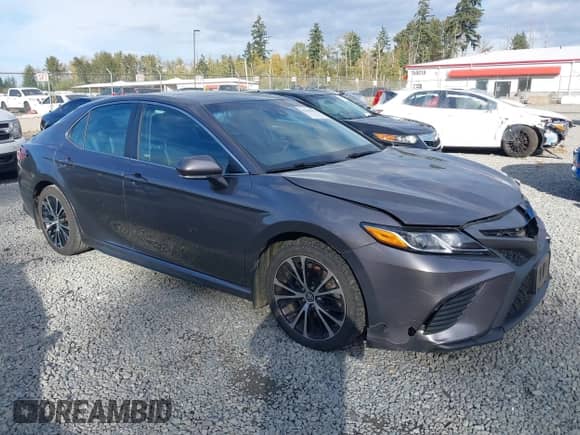 2019 Toyota Camry SE z VIN 4T1B11HK6KU852555, wystawiony jako IAAI lot #43365453 z przebiegiem 171 578 mil mil oraz . Historia ofert i sprzedaży dostępna na DreamBid. Obrazek 1.