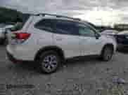 2024 Subaru Forester Premium z VIN JF2SKADC6RH422822, wystawiony jako Copart lot #68727225 z przebiegiem 11 282 mil mil oraz Szkoda całkowita • Salvage title. Historia ofert i sprzedaży dostępna na DreamBid. Obrazek 3.