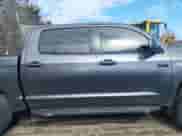2021 Toyota Tundra SR5 z VIN 5TFDY5F19MX015729, wystawiony jako IAAI lot #41694978 z przebiegiem 72 283 mil mil oraz . Historia ofert i sprzedaży dostępna na DreamBid. Obrazek 14.
