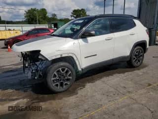 2019 Jeep Compass Trailhawk с VIN 3C4NJDDB1KT650080, выставлен на аукционе Copart как лот 69789115 с пробегом 95 869 миль миль и Списание • Salvage title. История ставок и продаж доступна на DreamBid. Изображение 1.