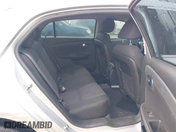 2010 Chevrolet Malibu 1LT с VIN 1G1ZC5E04AF215912, выставлен на аукционе IAAI как лот 43285326 с пробегом 250 053 миль миль и . История ставок и продаж доступна на DreamBid. Изображение 8.