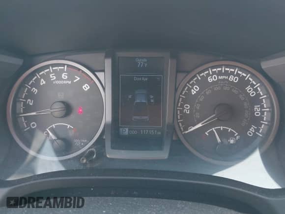 2019 Toyota Tacoma SR z VIN 3TMCZ5AN6KM229020, wystawiony jako IAAI lot #43090158 z przebiegiem 117 151 mil mil oraz . Historia ofert i sprzedaży dostępna na DreamBid. Obrazek 7.