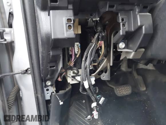 2019 Toyota Tacoma SR5 с VIN 3TMAZ5CN3KM104917, выставлен на аукционе IAAI как лот 43210298 с пробегом 136 976 миль миль и . История ставок и продаж доступна на DreamBid. Изображение 21.