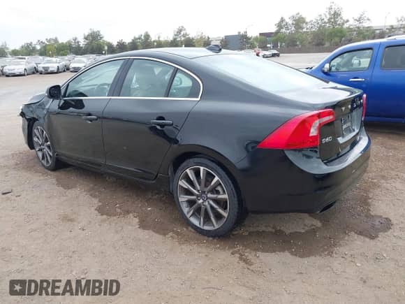 2015 Volvo S60 T5 Drive-E Premier with VIN YV140MFK4F1352447, listed as a IAAI auction lot 42783582 with 72,780 mi miles and . Bid and sale history available at DreamBid. Image 3.