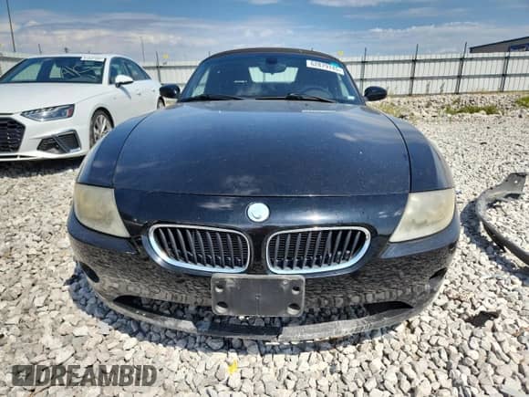 2005 BMW Z4 2.5i z VIN 4USBT33585LS57027, wystawiony jako Copart lot #62879745 z przebiegiem 119 767 mil mil oraz Szkoda całkowita • Salvage title. Historia ofert i sprzedaży dostępna na DreamBid. Obrazek 5.