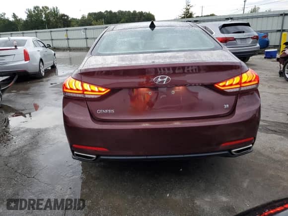 2015 Hyundai Genesis 3.8L z VIN KMHGN4JE3FU017485, wystawiony jako Copart lot #74071994 z przebiegiem 52 564 mil mil oraz Szkoda całkowita • Salvage title. Historia ofert i sprzedaży dostępna na DreamBid. Obrazek 6.