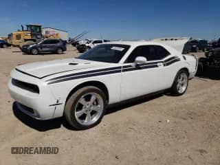 2010 Dodge Challenger R/T with VIN 2B3CJ5DT1AH146420, listed as a Copart auction lot 55307694 with 148,012 mi miles and Salvage title. Bid and sale history available at DreamBid. Image 1.