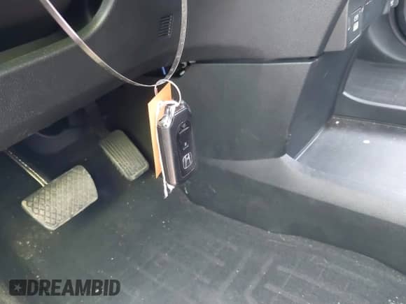 2024 Honda Odyssey EX-L with VIN 5FNRL6H60RB022556, listed as a IAAI auction lot 43153148 with 27,562 mi miles and . Bid and sale history available at DreamBid. Image 11.