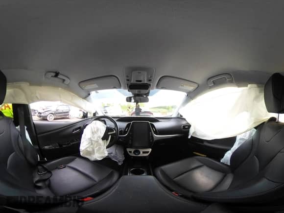 2018 Toyota Prius Plus z VIN JTDKARFP9J3098945, wystawiony jako IAAI lot #42471552 z przebiegiem 164 405 mil mil oraz . Historia ofert i sprzedaży dostępna na DreamBid. Obrazek 19.