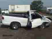 2000 Chevrolet S-10 с VIN 1GCCS1457YK218567, выставлен на аукционе IAAI как лот 39866838 с пробегом Не указан миль и . История ставок и продаж доступна на DreamBid. Изображение 12.