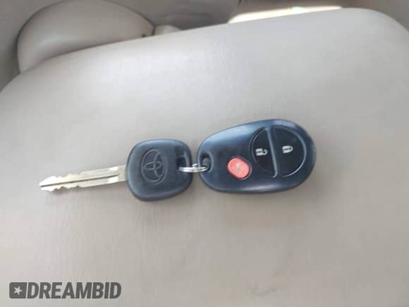 2009 Toyota Tacoma PreRunner с VIN 5TETU62N39Z656249, выставлен на аукционе IAAI как лот 42601015 с пробегом 159 304 миль миль и . История ставок и продаж доступна на DreamBid. Изображение 11.