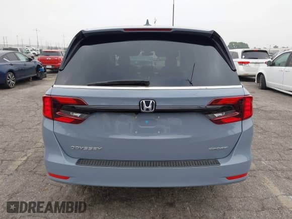 2024 Honda Odyssey Sport z VIN 5FNRL6H71RB068065, wystawiony jako IAAI lot #42973947 z przebiegiem 30 741 mil mil oraz . Historia ofert i sprzedaży dostępna na DreamBid. Obrazek 16.