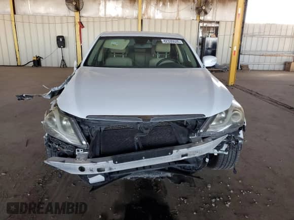 2014 Hyundai Genesis R-Spec z VIN KMHGC4DH9EU260681, wystawiony jako Copart lot #82335535 z przebiegiem 121 884 mil mil oraz Szkoda całkowita • Salvage title. Historia ofert i sprzedaży dostępna na DreamBid. Obrazek 5.