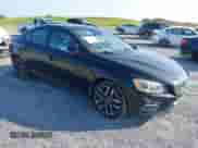 2017 Volvo S60 Dynamic с VIN YV126MFL4H2433816, выставлен на аукционе IAAI как лот 41924157 с пробегом 80 000 миль миль и . История ставок и продаж доступна на DreamBid. Изображение 1.