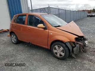 2007 Chevrolet Aveo SVM z VIN KL1TD65647B704872, wystawiony jako Copart lot #74664634 z przebiegiem Nie podano mil oraz Szkoda całkowita • Salvage title. Historia ofert i sprzedaży dostępna na DreamBid. Obrazek 4.