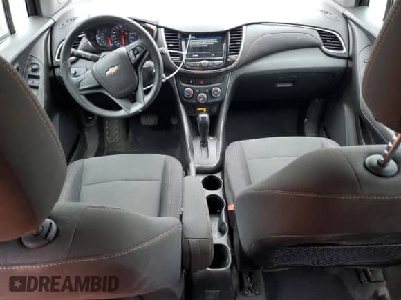 2019 Chevrolet Trax LS с VIN 3GNCJKSBXKL347577, выставлен на аукционе Copart как лот 81888695 с пробегом 94 535 миль миль и Чистый • Clean title. История ставок и продаж доступна на DreamBid. Изображение 8.