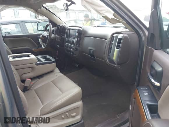 2017 Chevrolet Silverado 1500 LTZ z VIN 3GCUKSEC7HG216249, wystawiony jako IAAI lot #41637379 z przebiegiem 131 866 mil mil oraz . Historia ofert i sprzedaży dostępna na DreamBid. Obrazek 5.