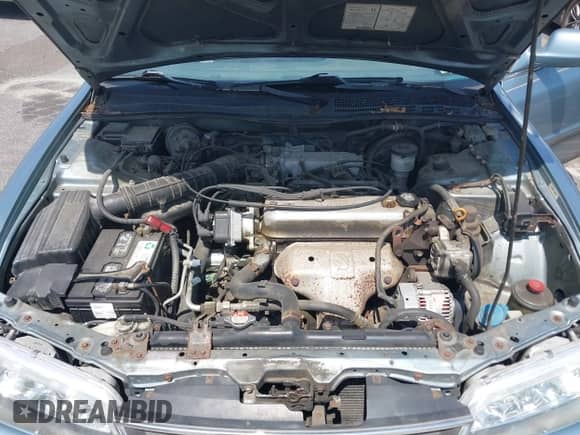 1996 Honda Accord LX z VIN 1HGCD5631TA033556, wystawiony jako IAAI lot #43053893 z przebiegiem 21 874 mil mil oraz . Historia ofert i sprzedaży dostępna na DreamBid. Obrazek 10.