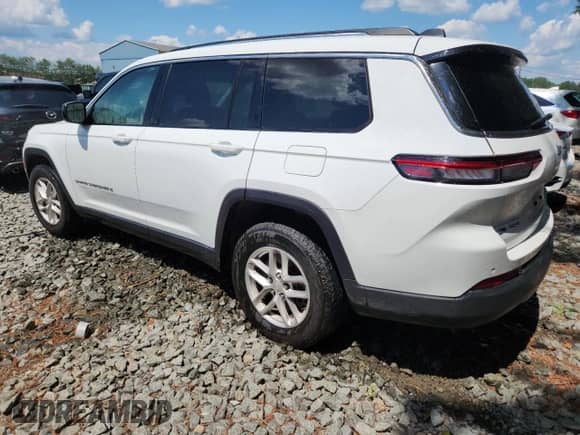 2022 Jeep Grand Cherokee Laredo with VIN 1C4RJKAG3N8525381, listed as a Copart auction lot 65626275 with 106,494 mi miles and Salvage title. Bid and sale history available at DreamBid. Image 2.