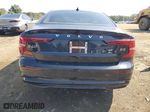 2024 Volvo S60 Core Dark Theme с VIN 7JRL12FK7RG309372, выставлен на аукционе Copart как лот 80664165 с пробегом Не указан миль и Списание • Salvage title. История ставок и продаж доступна на DreamBid. Изображение 6.