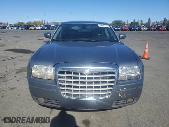 2006 Chrysler 300 Touring с VIN 2C3KA53G76H383018, выставлен на аукционе Copart как лот 82427115 с пробегом 233 973 миль миль и Списание • Salvage title. История ставок и продаж доступна на DreamBid. Изображение 5.