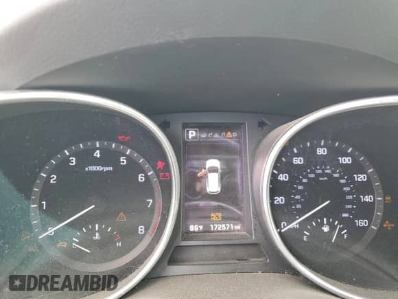 2017 Hyundai Santa Fe SE Ultimate с VIN KM8SR4HF4HU227920, выставлен на аукционе Copart как лот 71447945 с пробегом 172 571 миль миль и Списание • Salvage title. История ставок и продаж доступна на DreamBid. Изображение 9.
