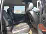 2009 Chevrolet Suburban 1LT z VIN 1GNFC26039J123309, wystawiony jako IAAI lot #42855993 z przebiegiem 267 168 mil mil oraz . Historia ofert i sprzedaży dostępna na DreamBid. Obrazek 8.