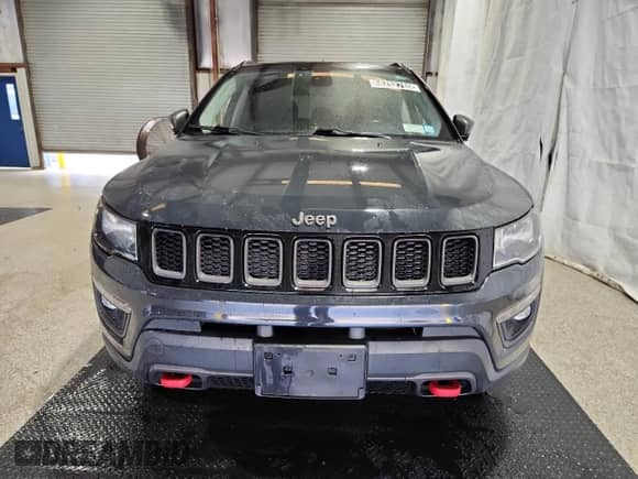 2018 Jeep Compass Trailhawk with VIN 3C4NJDDB8JT264061, listed as a Copart auction lot 68252765 with 69,347 mi miles and Clean title. Bid and sale history available at DreamBid. Image 5.