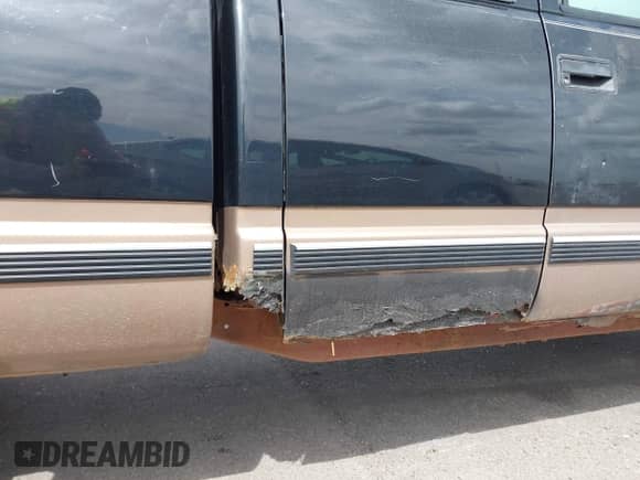 1997 GMC Sierra 1500 с VIN 2GTEK19R0V1534487, выставлен на аукционе IAAI как лот 42290564 с пробегом 227 018 миль миль и . История ставок и продаж доступна на DreamBid. Изображение 12.