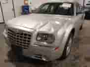 2006 Chrysler 300 C with VIN 2C3LK63H86H517910, listed as a IAAI auction lot 42595556 with 118,489 mi miles and . Bid and sale history available at DreamBid. Image 6.