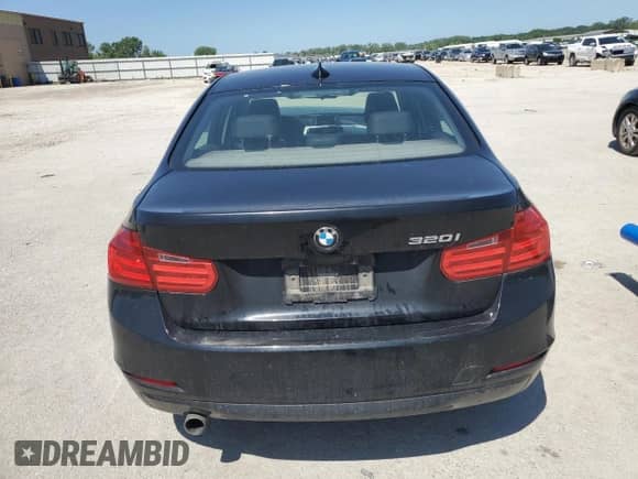 2014 BMW 3 Series 320i with VIN WBA3B1C53EP678953, listed as a Copart auction lot 61610665 with 115,127 mi miles and Salvage title. Bid and sale history available at DreamBid. Image 6.