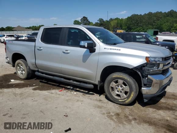 2020 Chevrolet Silverado 1500 LT z VIN 3GCPYDEKXLG310620, wystawiony jako Copart lot #53362245 z przebiegiem 135 535 mil mil oraz Szkoda całkowita • Salvage title. Historia ofert i sprzedaży dostępna na DreamBid. Obrazek 4.