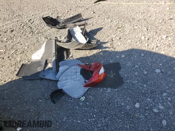 2018 Hyundai Tucson Limited with VIN KM8J3CA21JU657103, listed as a Copart auction lot 85363745 with 95,372 mi miles and Salvage title. Bid and sale history available at DreamBid. Image 13.