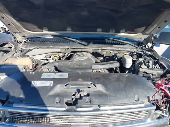 2004 Chevrolet Suburban LS with VIN 3GNEC16Z64G292383, listed as a IAAI auction lot 41471905 with Not provided miles and . Bid and sale history available at DreamBid. Image 10.