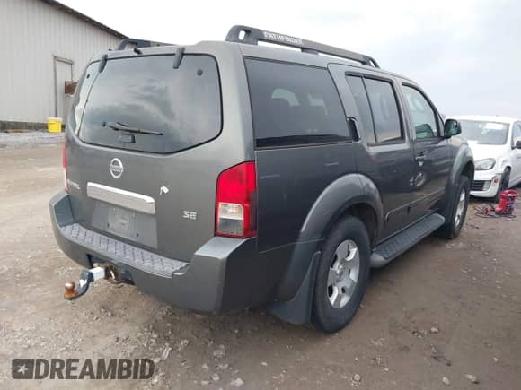 2007 Nissan Pathfinder S z VIN 5N1AR18W77C641742, wystawiony jako IAAI lot #41503576 z przebiegiem 139 141 mil mil oraz . Historia ofert i sprzedaży dostępna na DreamBid. Obrazek 4.