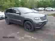 2018 Jeep Grand Cherokee Upland z VIN 1C4RJFAG7JC148245, wystawiony jako IAAI lot #42676103 z przebiegiem 85 586 mil mil oraz . Historia ofert i sprzedaży dostępna na DreamBid. Obrazek 1.