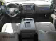 2015 Chevrolet Silverado 2500HD Work Truck z VIN 1GC2KUEG2FZ504361, wystawiony jako Copart lot #62994945 z przebiegiem 251 103 mil mil oraz Szkoda całkowita • Salvage title. Historia ofert i sprzedaży dostępna na DreamBid. Obrazek 8.