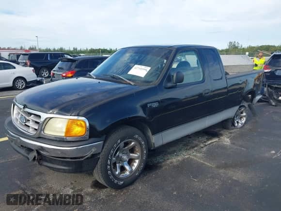 2004 Ford F-150 XL z VIN 2FTRX17254CA75064, wystawiony jako IAAI lot #42710599 z przebiegiem 196 110 mil mil oraz . Historia ofert i sprzedaży dostępna na DreamBid. Obrazek 2.