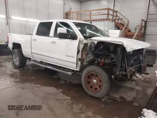 2015 Chevrolet Silverado 2500HD LTZ с VIN 1GC1KWEG8FF196167, выставлен на аукционе IAAI как лот 41946960 с пробегом 194 144 миль миль и . История ставок и продаж доступна на DreamBid. Изображение 1.