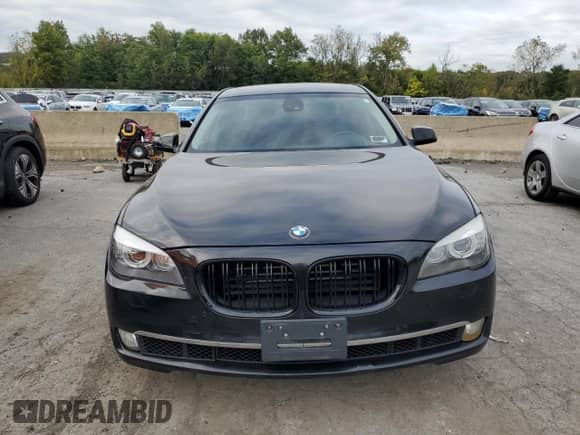 2012 BMW 7 Series 750Li xDrive with VIN WBAKC8C53CC436931, listed as a Copart auction lot 81721245 with 161,851 mi miles and Clean title. Bid and sale history available at DreamBid. Image 5.