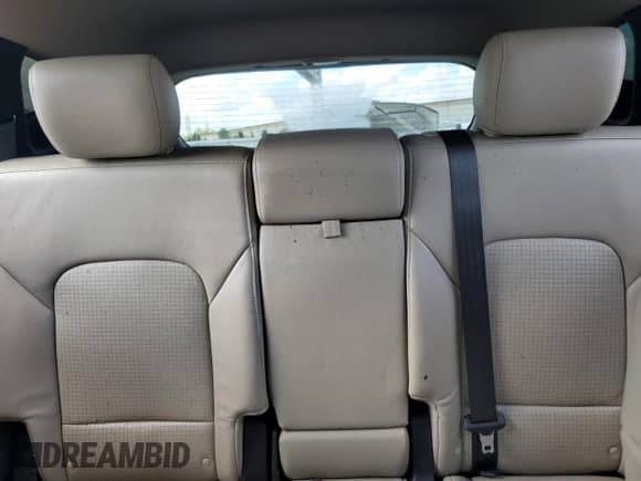 2014 Hyundai Santa Fe с VIN 5XYZU3LA4EG159879, выставлен на аукционе Copart как лот 81749865 с пробегом Не указан миль и Списание • Salvage title. История ставок и продаж доступна на DreamBid. Изображение 10.