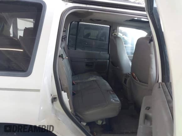 1998 Ford Explorer XLT с VIN 1FMZU35P2WZA90450, выставлен на аукционе IAAI как лот 42242629 с пробегом 179 513 миль миль и . История ставок и продаж доступна на DreamBid. Изображение 8.