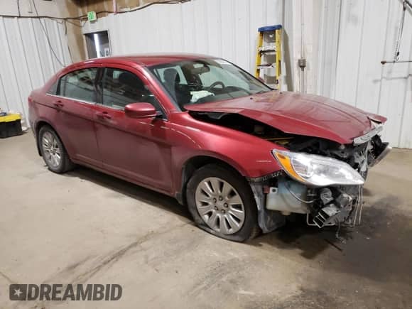 2014 Chrysler 200 LX с VIN 1C3CCBAG0EN103641, выставлен на аукционе Copart как лот 59048975 с пробегом 93 104 миль миль и Списание • Salvage title. История ставок и продаж доступна на DreamBid. Изображение 4.